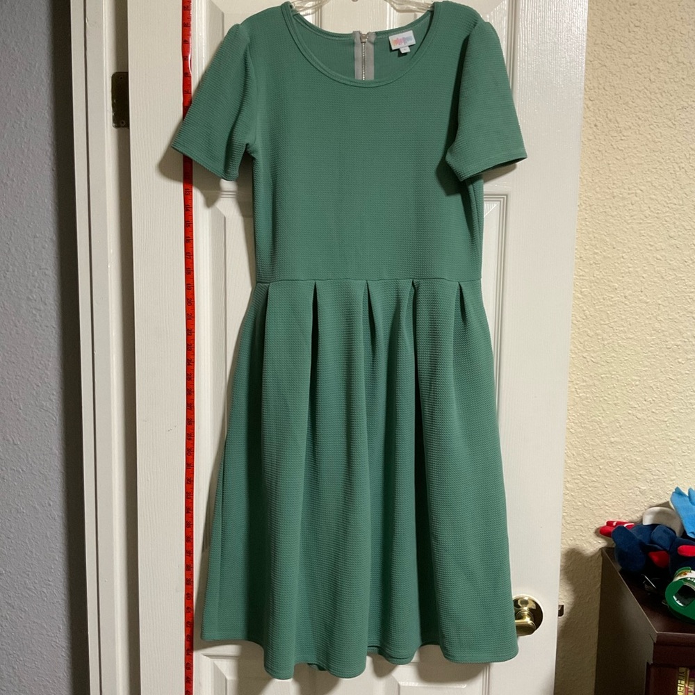 LuLaRoe Amelia Seafoam Green Women‘s Dress